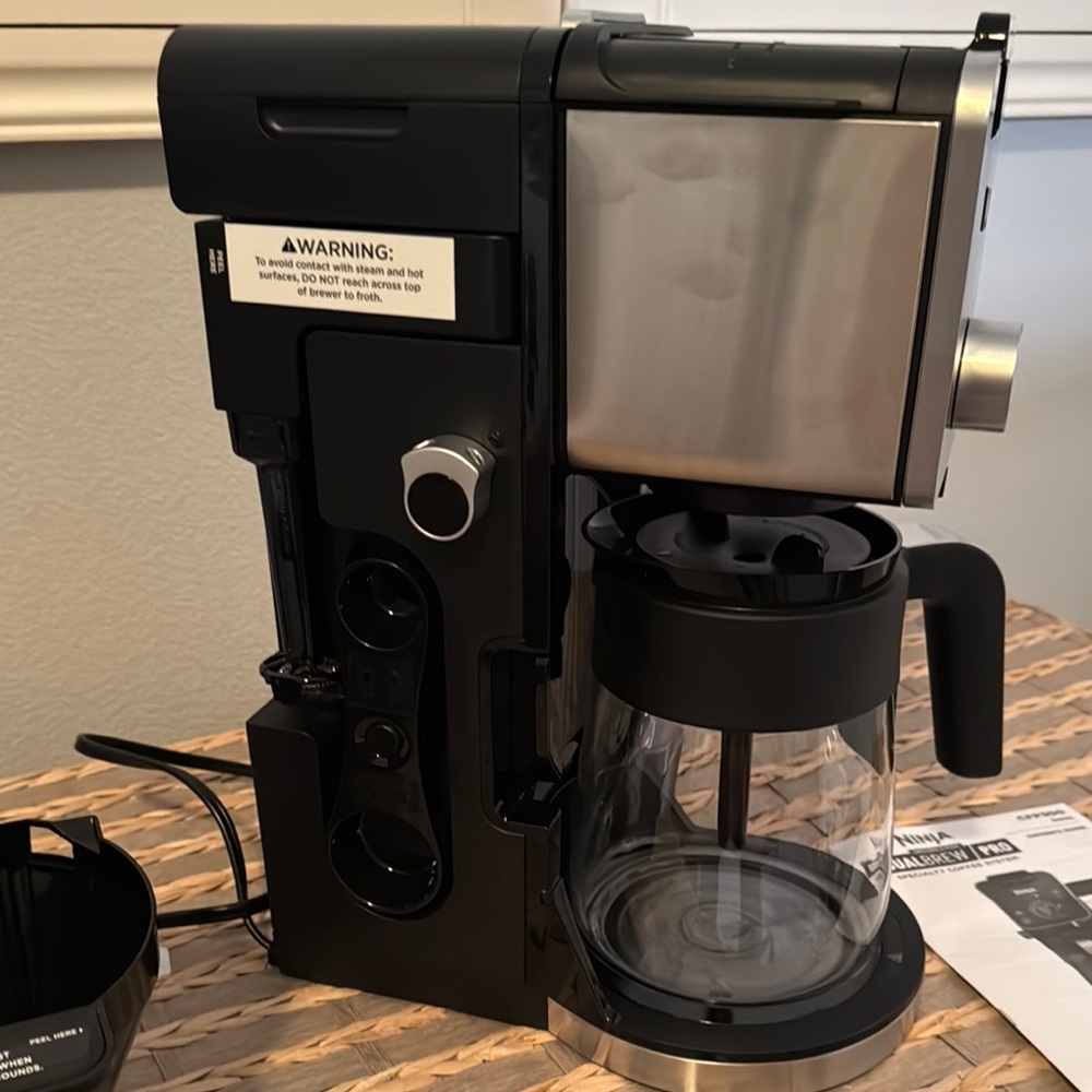 Ninja CFP500 Series regular or specialty Coffee Maker in Black - Picture 4 of 6